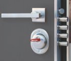 porta a porte a battente su misura
